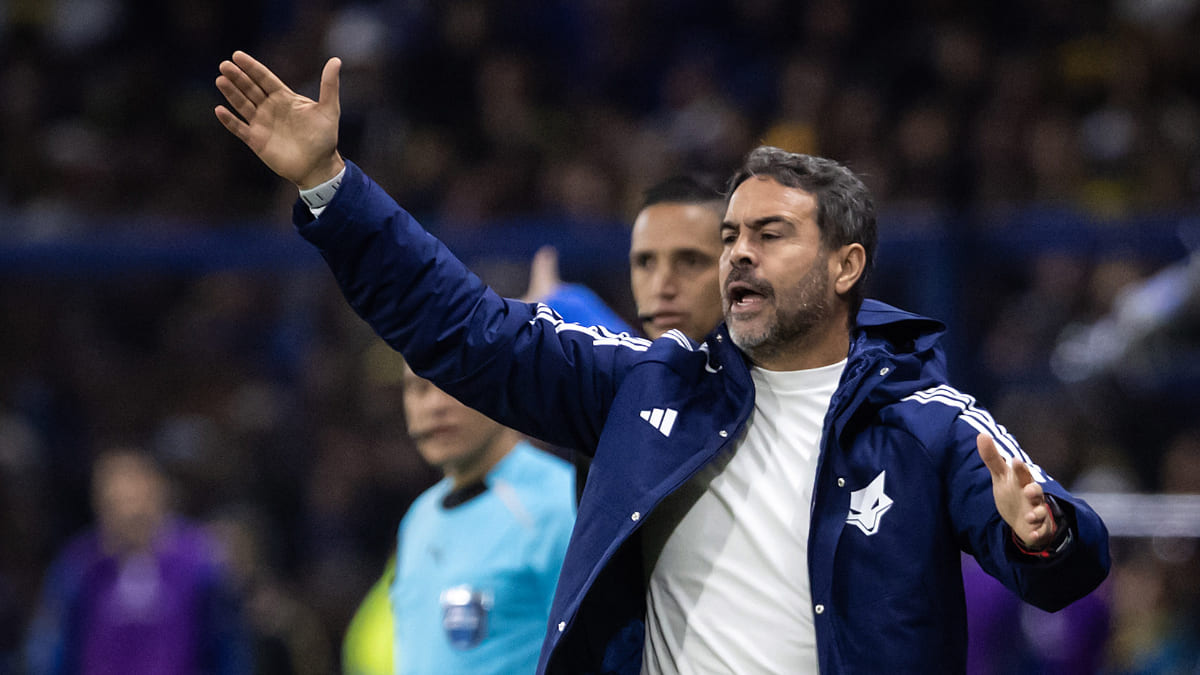 Artur Jorge vê Cruzeiro em vantagem na Libertadores, mas segura euforia: ‘Nada decidido’