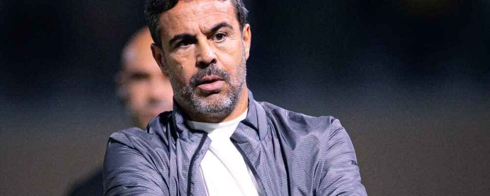 Artur Jorge ‘cobra’ posicionamento do Cruzeiro contra arbitragem: ‘Spindel tem que falar’