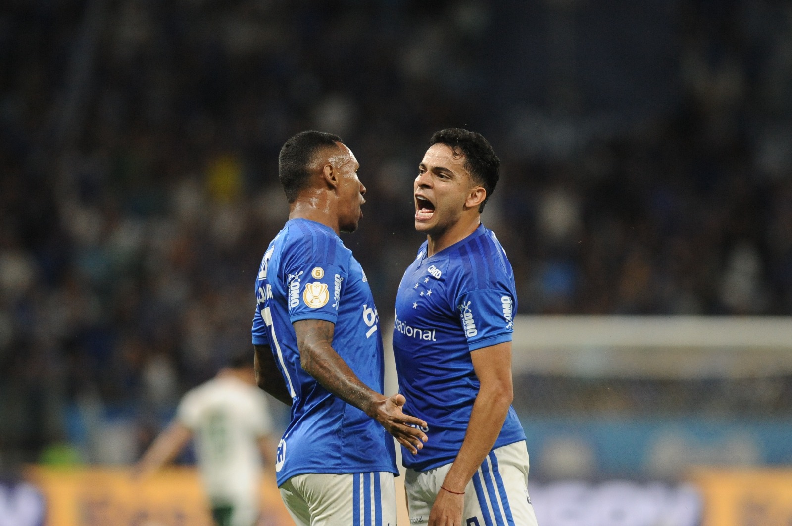 Atacante do Cruzeiro volta a jogar após seis meses em recuperação de lesão