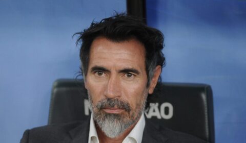 Domínguez mexe na defesa e define escalação do Atlético para enfrentar Juventud