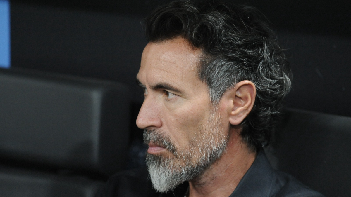 Atlético no mercado: Domínguez quer mudar elenco em ‘quase todas as posições’