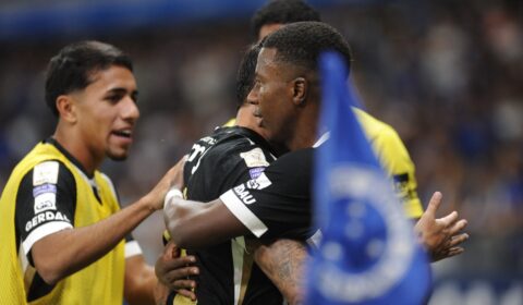 Atlético ressurge, é letal e bate Cruzeiro no Mineirão em jogo com três expulsões