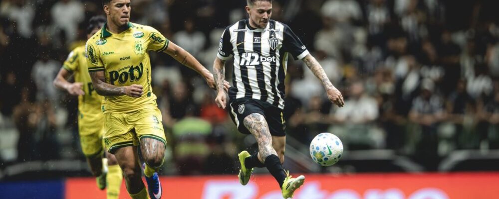 Bernard exalta conexão com dupla no Atlético: ‘Nos entendemos com o olhar’