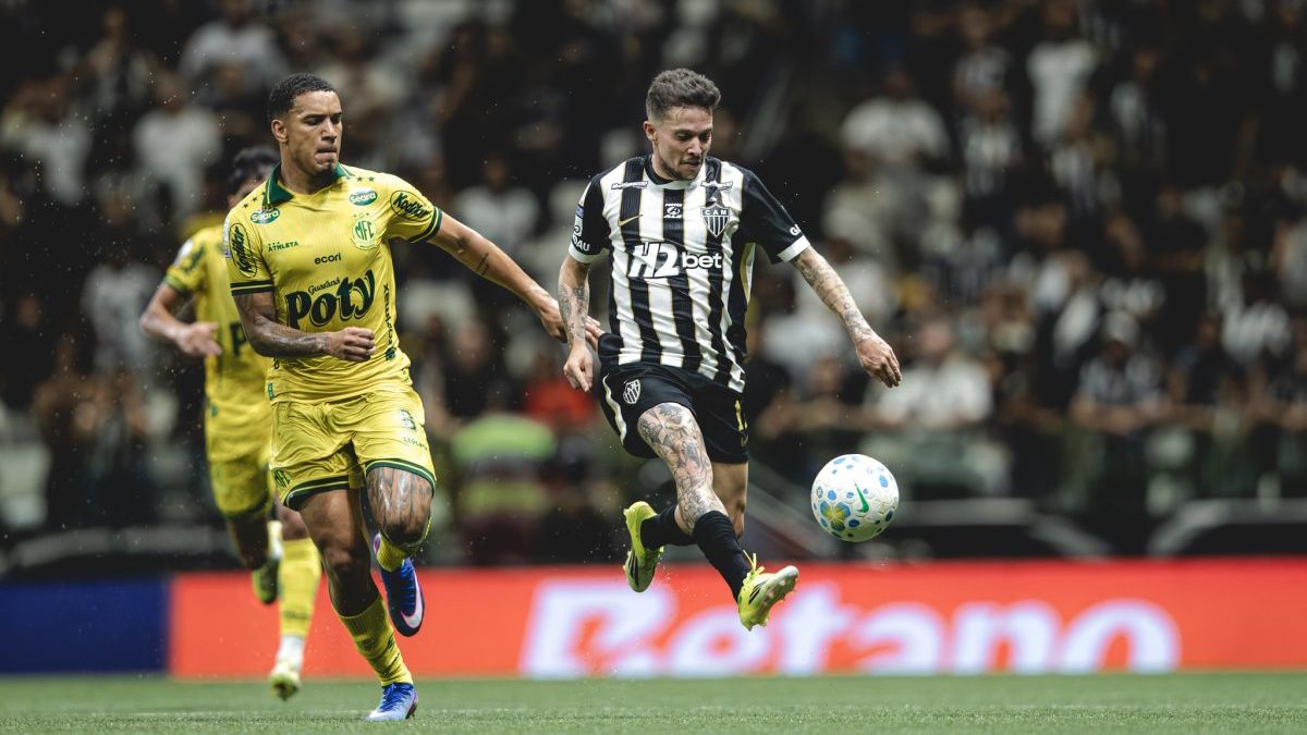 Bernard exalta conexão com dupla no Atlético: ‘Nos entendemos com o olhar’