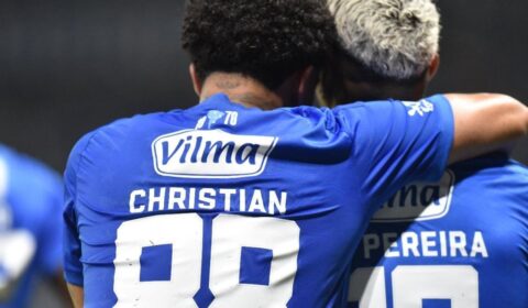 Boca analisa denunciar jogador do Cruzeiro por lance inusitado, diz jornal