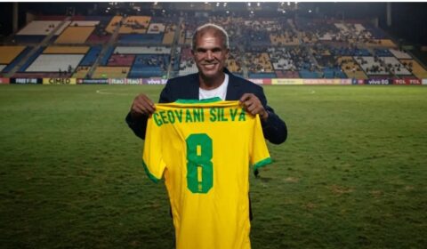 Campeão com a Seleção sofre parada cardíaca e morre aos 62 anos