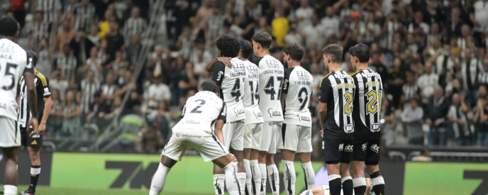 Campeões por Atlético e Corinthians reencontram ex-times