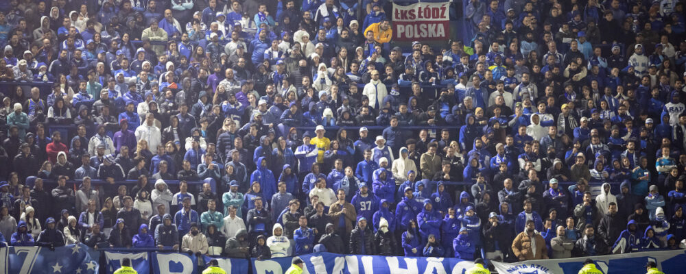 Cantor realiza sonho e assiste a Boca Juniors x Cruzeiro no meio da torcida