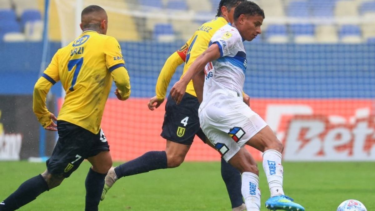 Católica poupa titulares, empata jogo com muitos gols e foca no Cruzeiro
