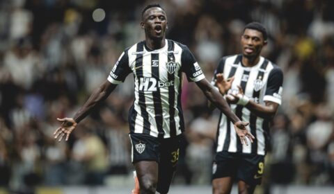 Cissé se redime, faz 1º gol pelo Atlético e é ovacionado pela torcida