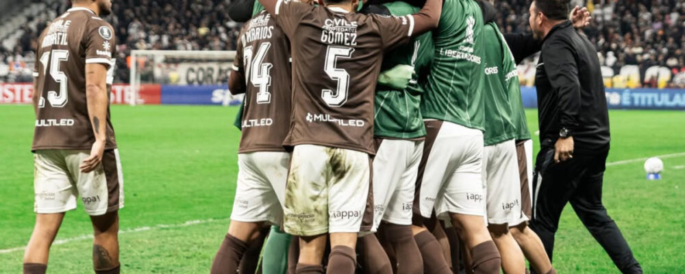 Com falha de Hugo Souza, Platense derrota Corinthians, que perde invencibilidade