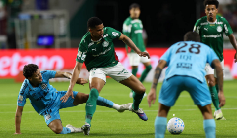 Com gols de argentinos, Palmeiras e Santos empatam no Clássico da Saudade