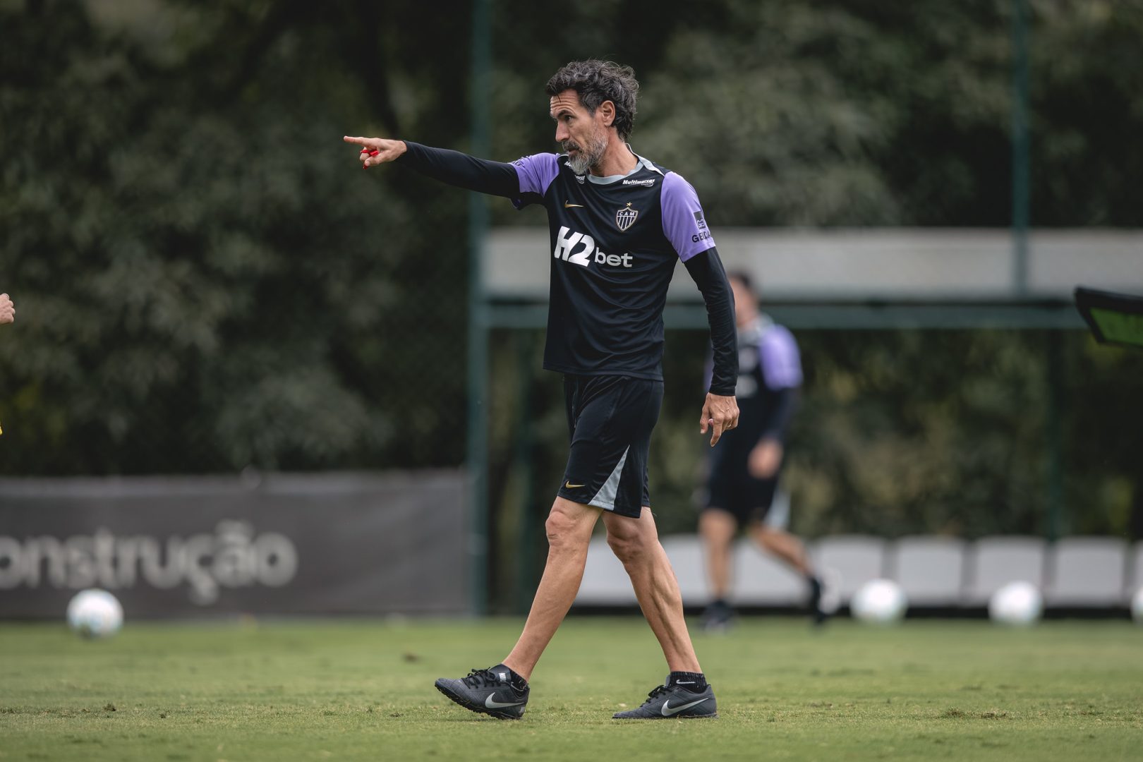 Com oito desfalques, Domínguez define relacionados para Vasco x Atlético
