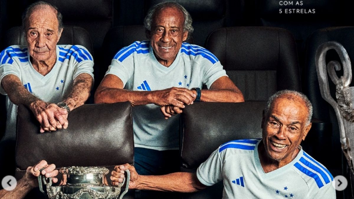 Com presença de ídolos, Cruzeiro lança vídeo promocional da camisa número 2