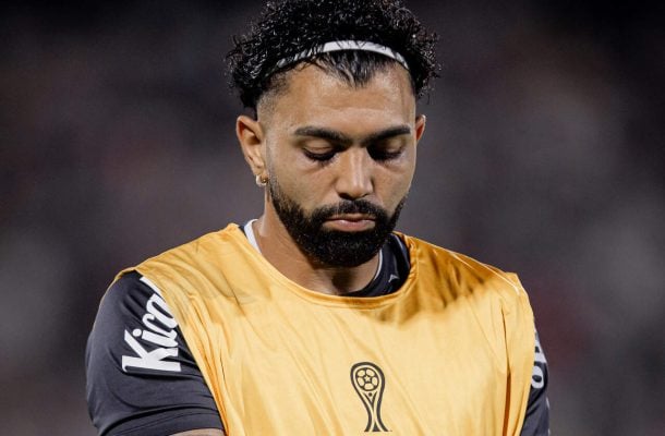Comentarista da ESPN critica Gabigol no Santos: ‘Não ajuda e não participa’
