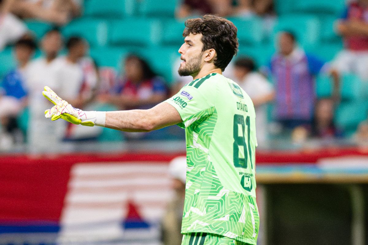 Comentarista lista motivos para Cruzeiro não procurar novo goleiro: ‘Otávio é outro nível’