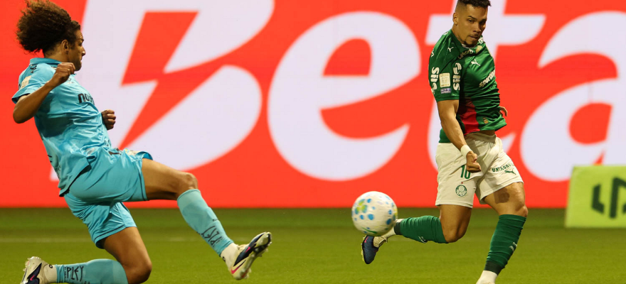 Como foi a volta de Paulinho em Palmeiras x Santos?