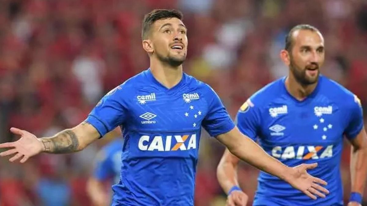 Como foi o único embate entre Cruzeiro e Flamengo pela Libertadores?