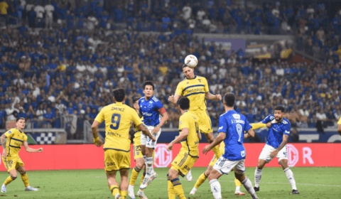 Conmebol multa Cruzeiro e ordena ações por ato de torcedor contra Boca Juniors