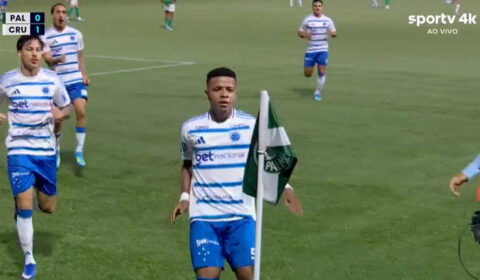 Cruzeiro: Arroyo faz gol, dá tapa na bandeira do Palmeiras, leva amarelo e está suspenso