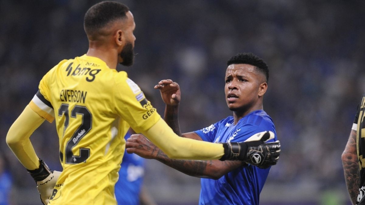 Cruzeiro: STJD define punições a Arroyo e Kaiki por expulsões no clássico