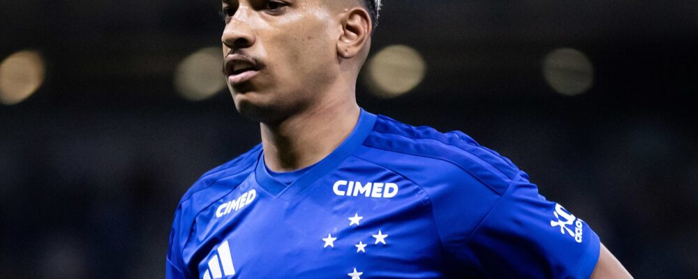 Em qual canal vai passar Cruzeiro x Barcelona hoje (28/5)?