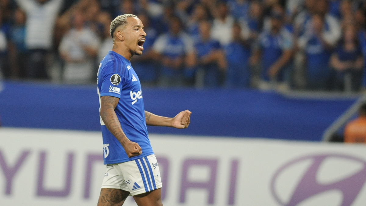 Cruzeiro tem margem para escalar até cinco posições se vencer Atlético; veja cenários
