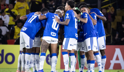 Cruzeiro vai a Salvador ameaçado de Z4, mas de olho na parte de cima; veja cenários