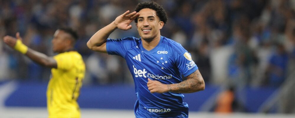 Cruzeiro x Barcelona: Christian e Sinisterra marcam em intervalo de quatro minutos