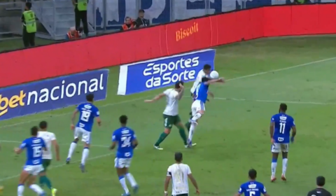 Cruzeiro x Chapecoense tem gol e pênalti anulados no finalzinho