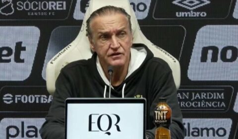 Cuca evita julgar Gabigol por gesto obsceno: ‘Ele pediu desculpas ao grupo’