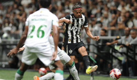 Desfalque no Atlético, Scarpa vai às redes e manda recado depois de cirurgia