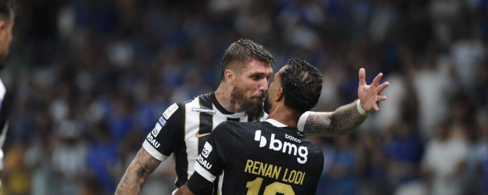 Dublador revela diálogo tenso entre Lyanco e Renan Lodi, do Atlético: ‘Cara***’