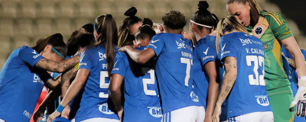 Em qual canal vai passar Cruzeiro x Corinthians hoje (18/5)?