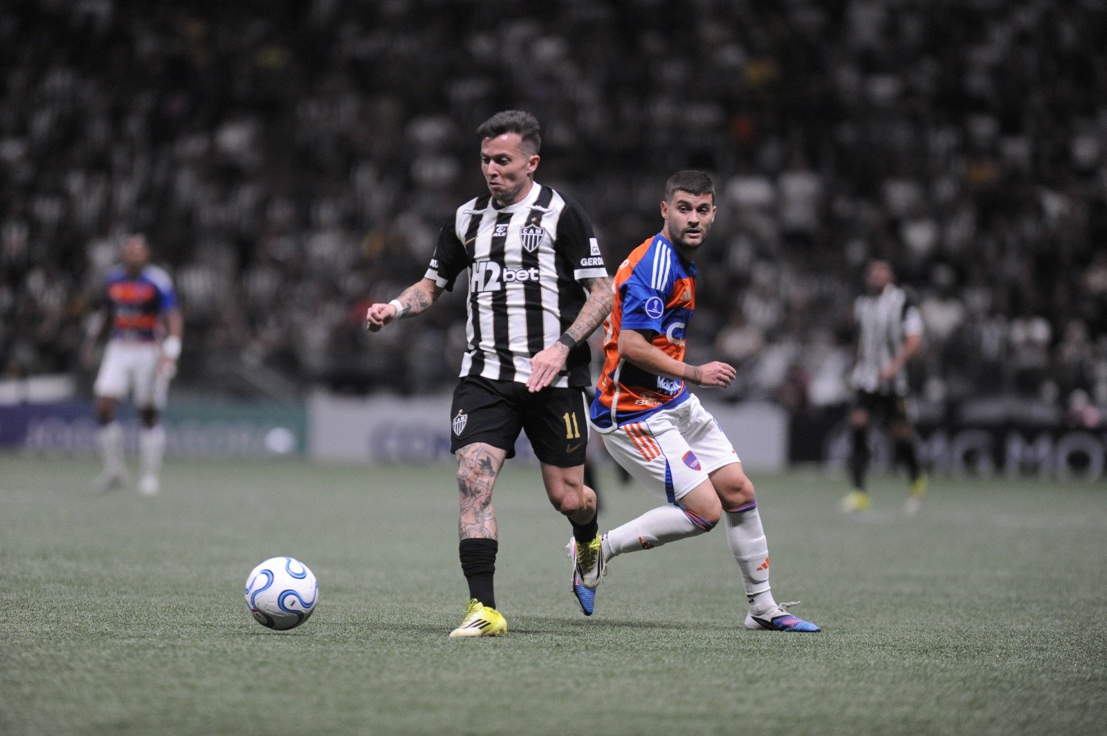 Em qual canal vai passar Vasco x Atlético hoje (31/5)?