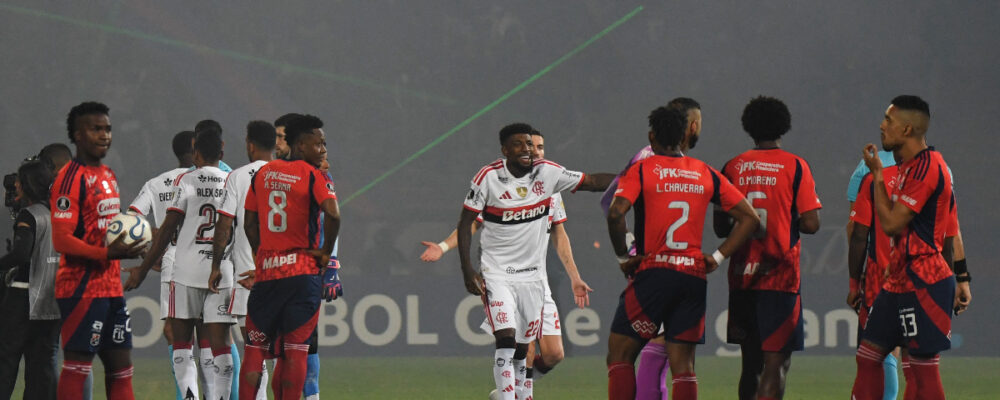 Entenda a crise do Independiente Medellín que gerou caos em jogo do Flamengo