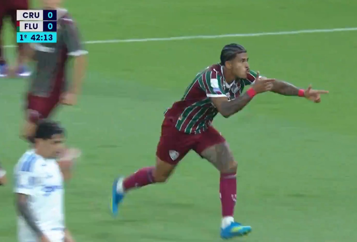 Fluminense castiga Cruzeiro com gol de John Kennedy no fim do primeiro tempo; assista