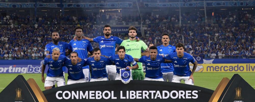 Gemini ou Claude? O veredito das IAs para Universidad Católica x Cruzeiro pela Libertadores
