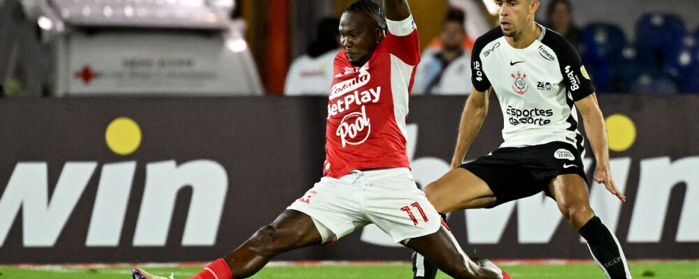 Gustavo Henrique marca no fim, e Corinthians empata com Santa Fe pela Libertadores