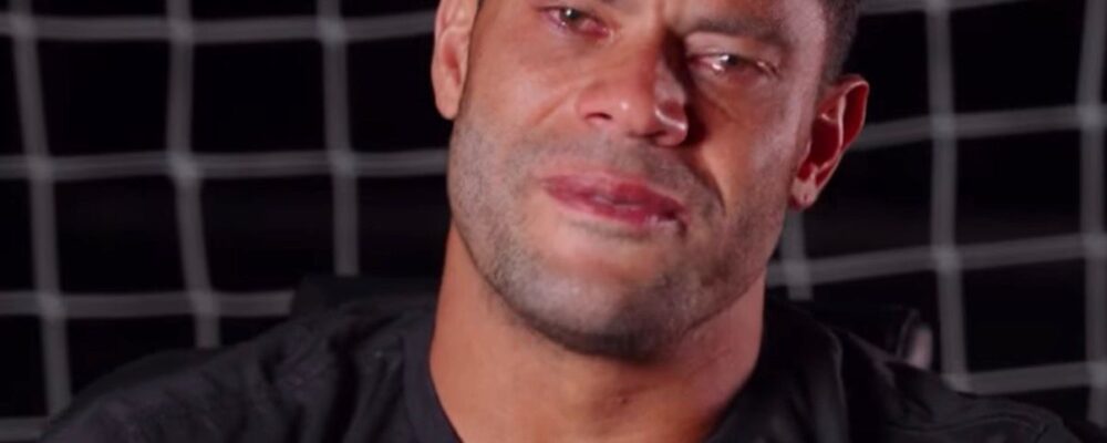 Hulk chora em vídeo de despedida do Atlético: ‘História ninguém apaga’