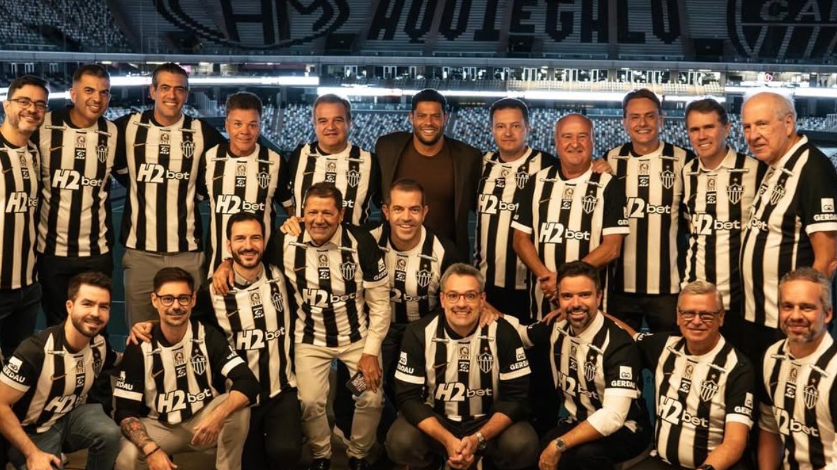 Hulk se reúne com investidores e diretores do Atlético em jantar de despedida