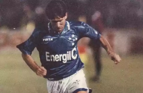 Ídolo do Cruzeiro relembra gol histórico na Bombonera: ‘Sempre fui decisivo’