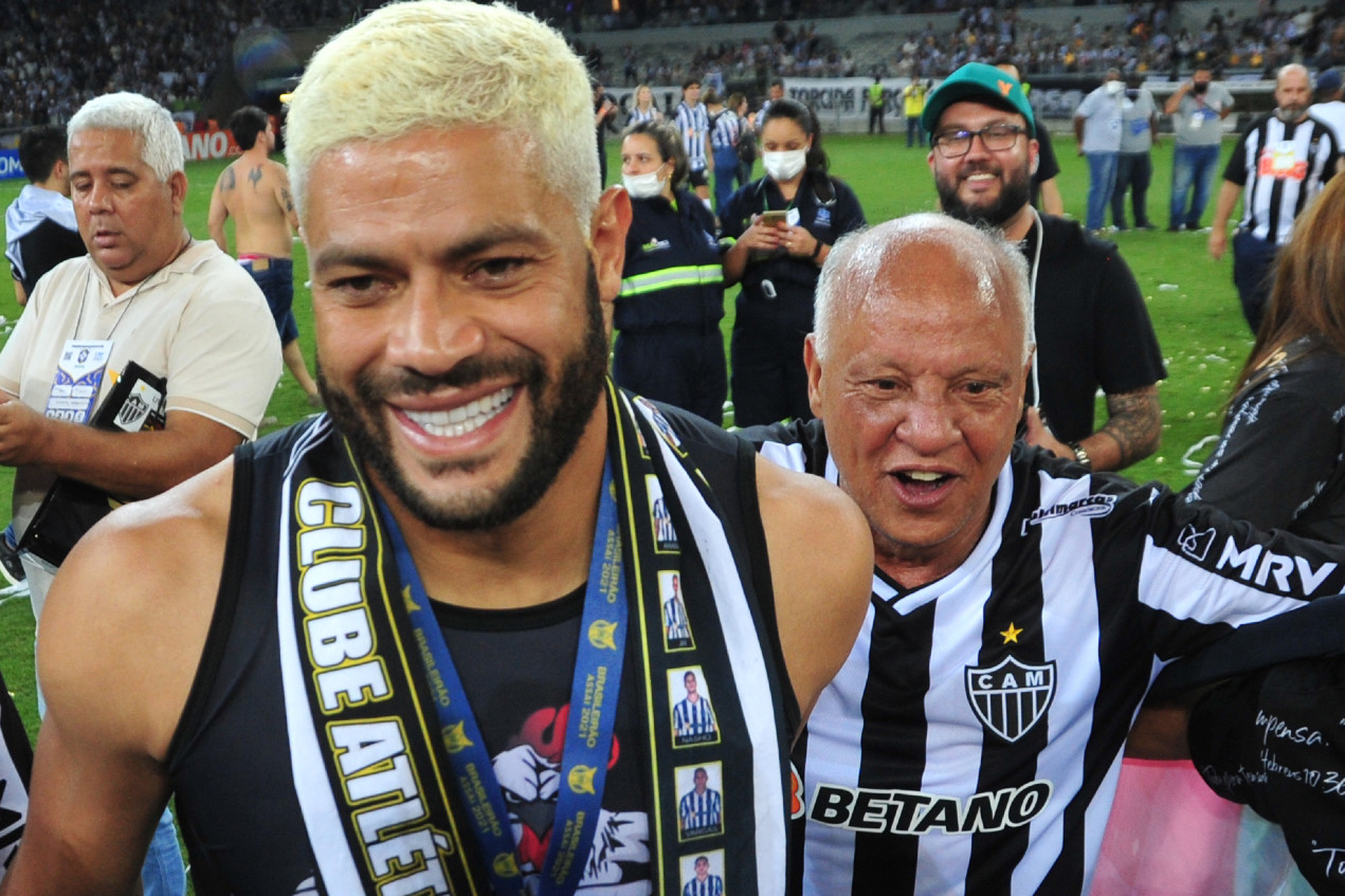 Ídolos do Atlético: Reinaldo manda recado carinhoso em despedida de Hulk