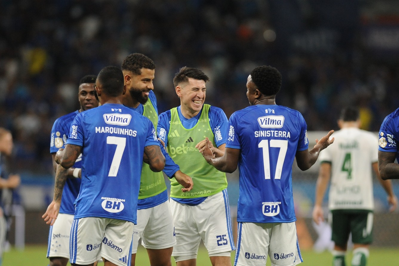 Jogador do Cruzeiro expõe nervosismo do Goiás na Copa do Brasil: ‘Foram um pouco desleais’