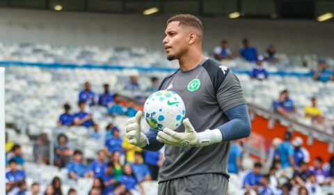Jogador questiona arbitragem: ‘Mais fácil favorecer o Cruzeiro que a Chapecoense’