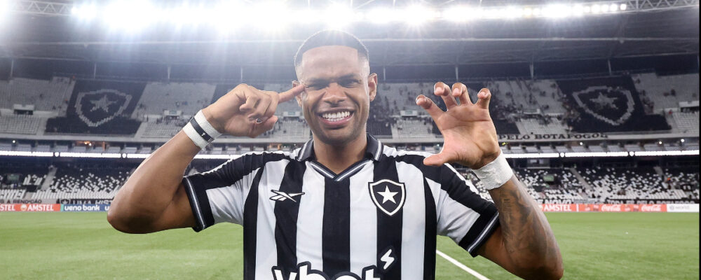 Júnior Santos jogará Atlético x Botafogo? Clube se decide sobre cláusula milionária