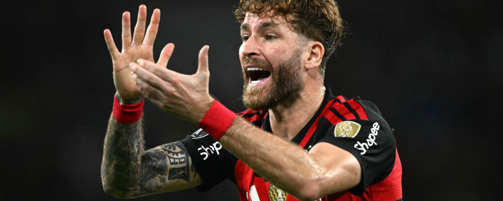 Léo Pereira reage à convocação para Copa após vitória do Flamengo