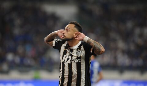 Maycon bate pênalti com categoria, amplia para o Atlético e provoca Cruzeiro