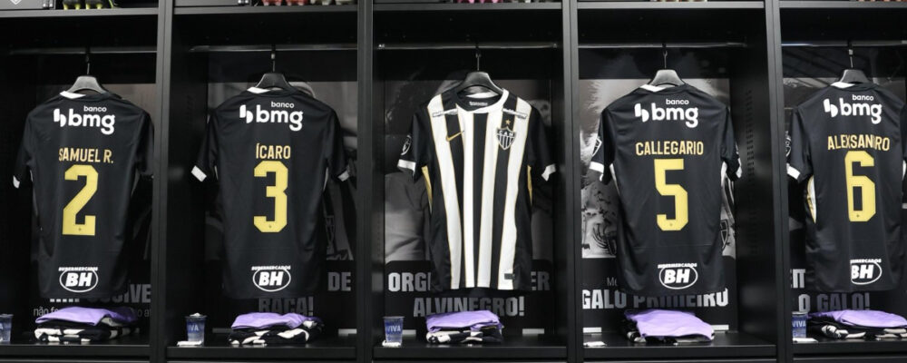 Meia do Atlético faz ‘golaço’ de pênalti, e companheiro é expulso por gesto obsceno na base