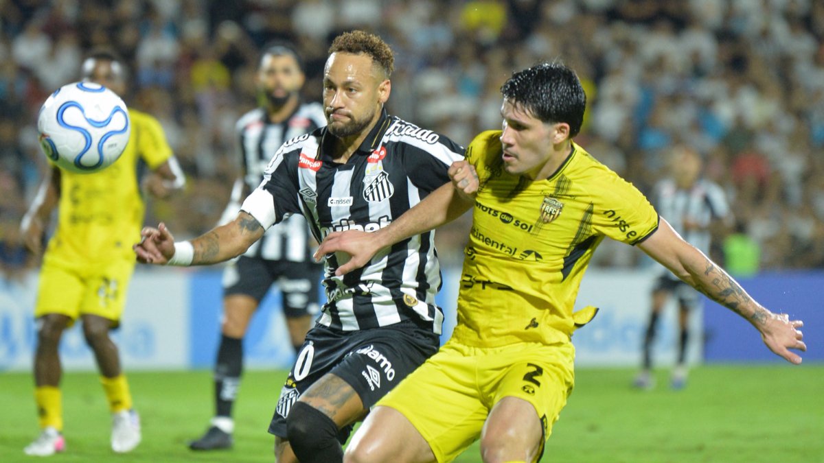 Neymar faz gol, mas Santos cede empate ao Recoleta e segue lanterna na Sul-Americana